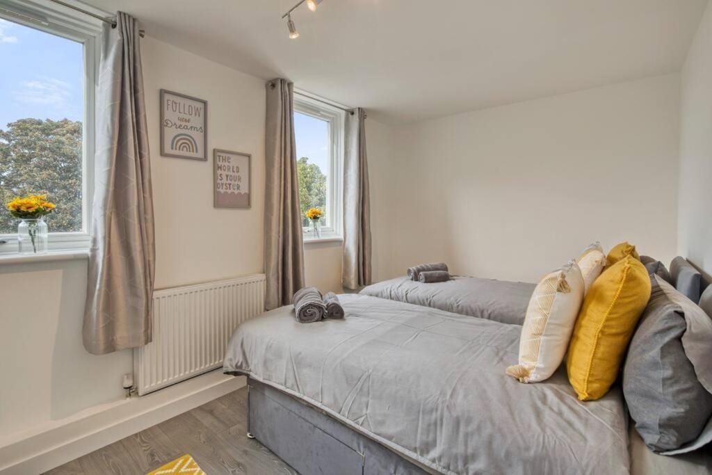شقة Hidden Gem In Battersea W/ Free Parking لندن المظهر الخارجي الصورة