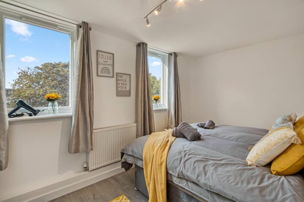 شقة Hidden Gem In Battersea W/ Free Parking لندن المظهر الخارجي الصورة